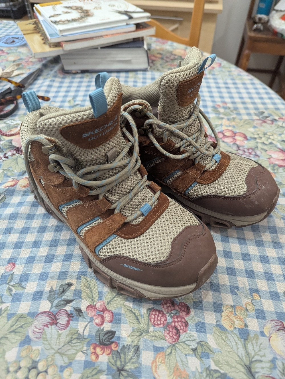 Very Comfortable And Breathae Sketcher Hiking Boot 4.5 - 7.5 - 37.5